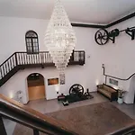 فندق Viinavabriku & Restoran Mooste
