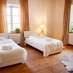 فندق Viinavabriku & Restoran Mooste