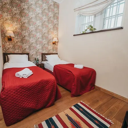 Mooste Viinavabriku Hotell & Restoran Mooste