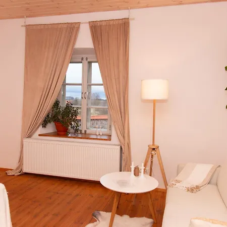 Mooste Viinavabriku Hotell & Restoran 3*