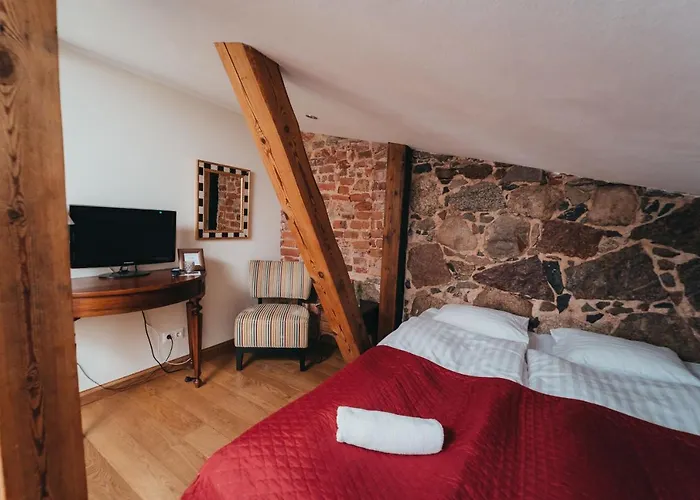 Viinavabriku & Restoran Hotel