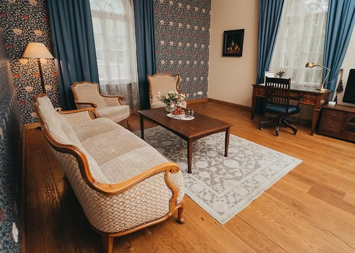 Mooste Viinavabriku Hotell & Restoran Mooste